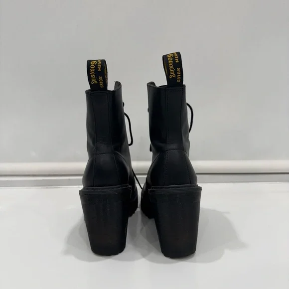 DR MARTENS KENDRA HEELED BOOT Size:5 - Picture 3 of 8